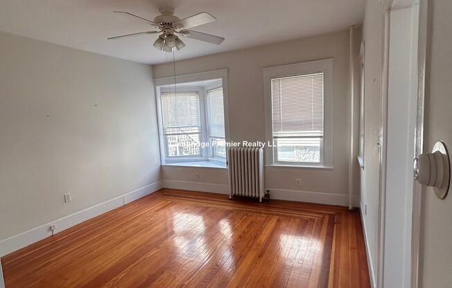 11 WRIGHT AVE
