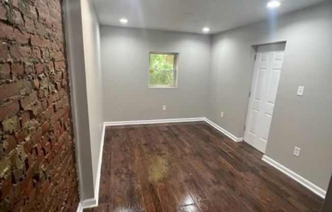 Gorgeous 3-Bedroom, 3-Bath Home in East Kensington – Newly Renovated!