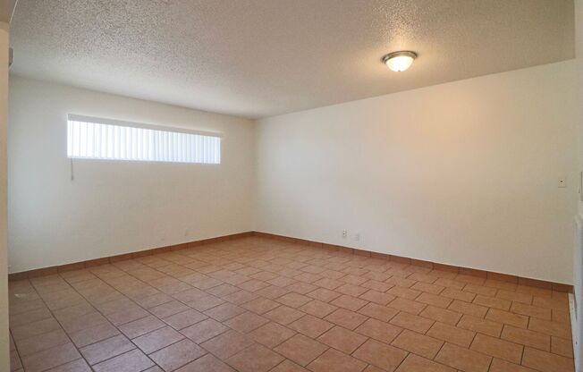 1 bed, 1 bath, $1,850, Unit D