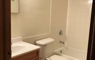 1 bed, 1 bath, $815, Unit 1832 Unit 20