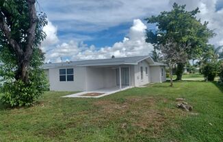 1122 SE 35th Terr