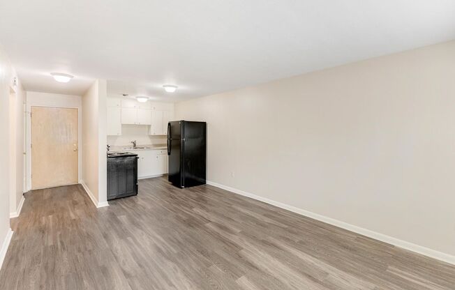 1 bed, 1 bath, 600 sqft, $1,345
