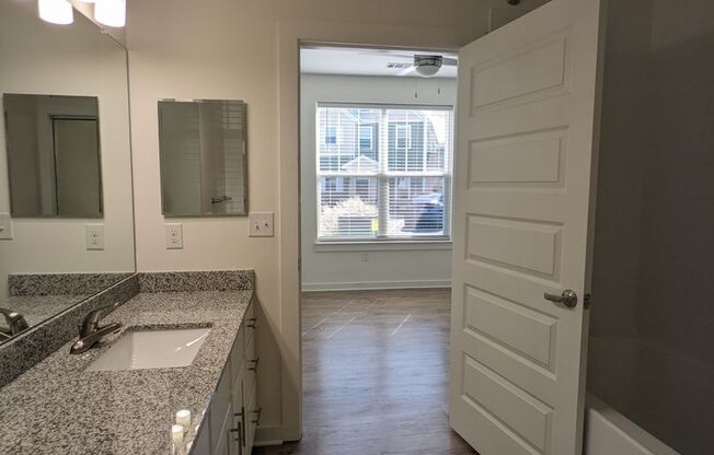 3 beds, 2 baths, 1,420 sqft, $2,190, Unit 8-812