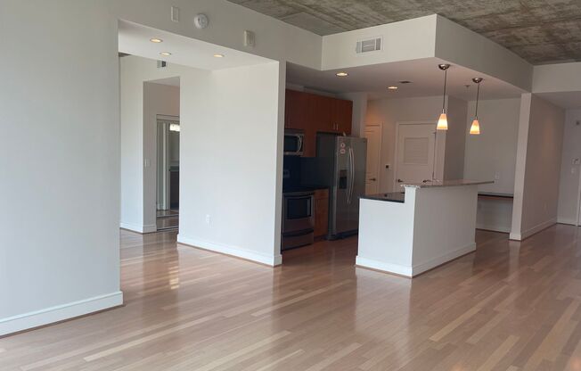 1 bed, 1 bath, $1,995