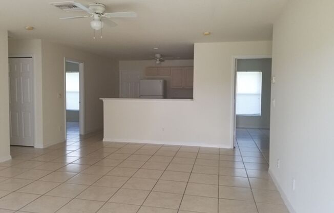 AVAILABLE NOW!!!  2 BEDROOM 2 BATH + DEN DUPLEX