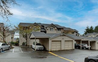 Nicely Maintained 2BR/2BA Renton!  Great Location!