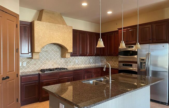 2 beds, 2.5 baths, $2,900, Unit # 401