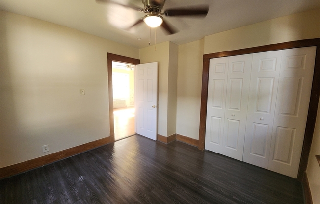 3 beds, 1 bath, 1,300 sqft, $1,900, Unit 1