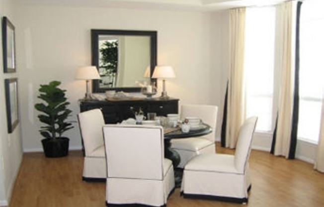 3 beds, 2 baths, 1,616 sqft, $3,245