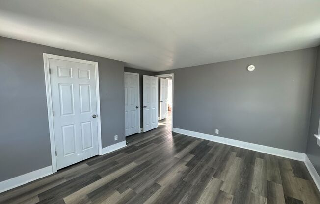 3 beds, 1 bath, $1,500, Unit 3