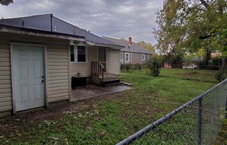 3 beds, 1 bath, $1,295