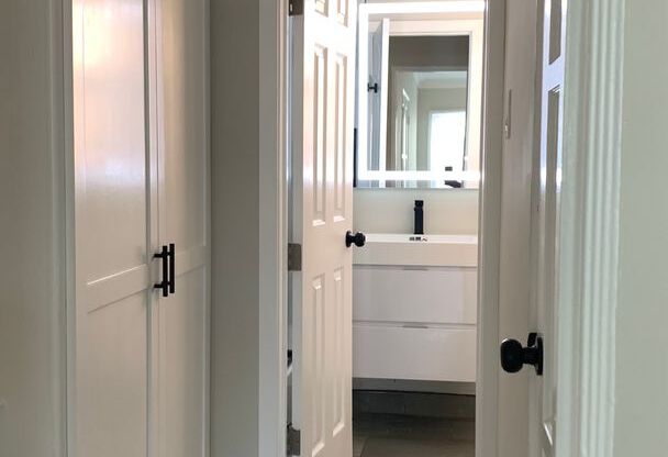 Havenhurst Drive Apartments