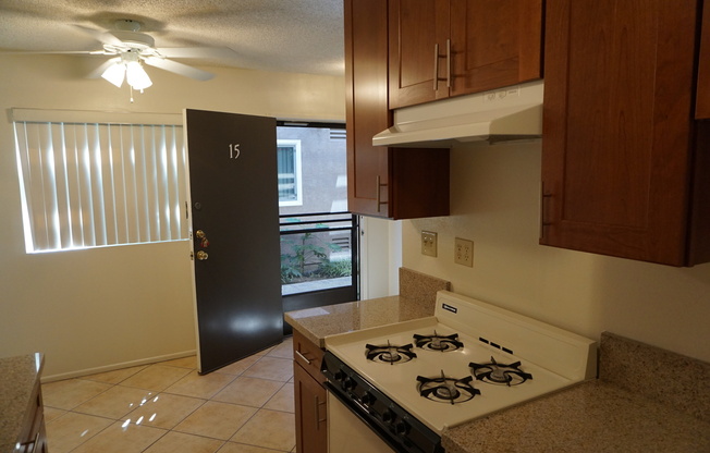 1 bed, 1 bath, 650 sqft, $1,975