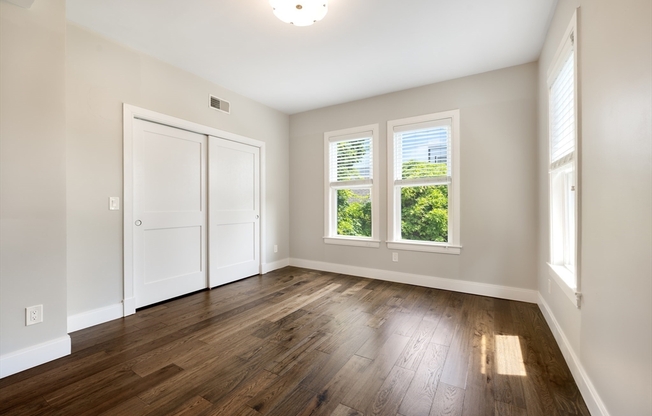 26 NEWPORT ST