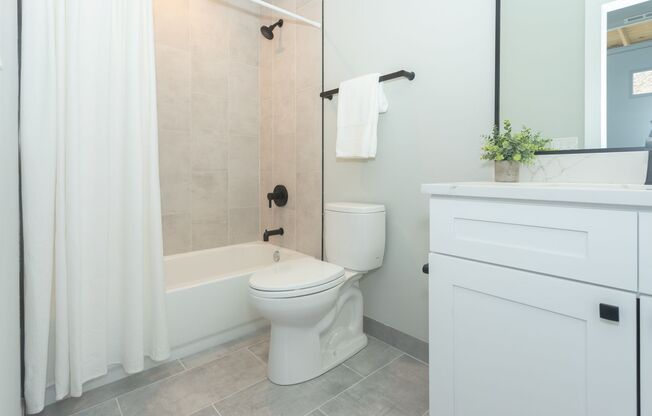 2 beds, 2 baths, 850 sqft, $3,600, Unit 4409-3B