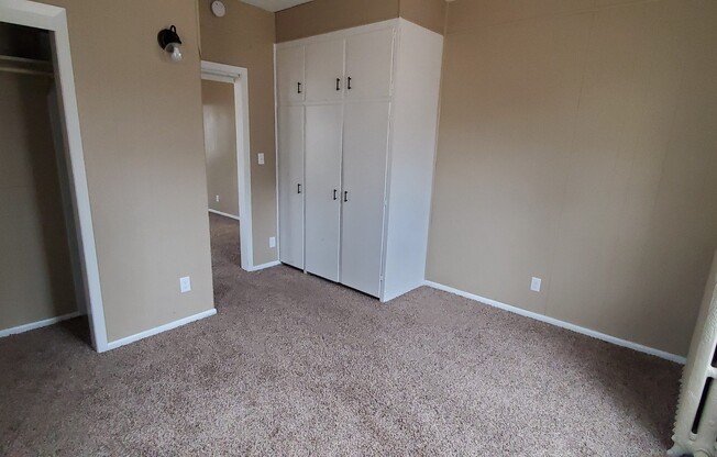 1 bed, 1 bath, 575 sqft, $690, Unit 1