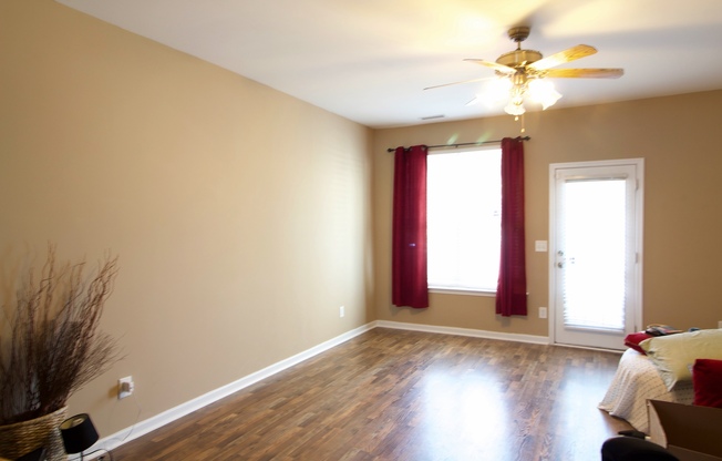 2 beds, 2.5 baths, $1,750, Unit #160