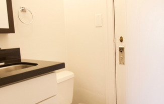 Studio, 1 bath, 400 sqft, $1,225