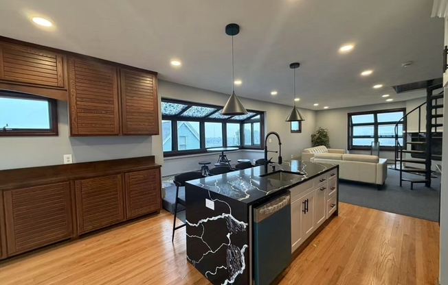 47 PROSPECT AVE