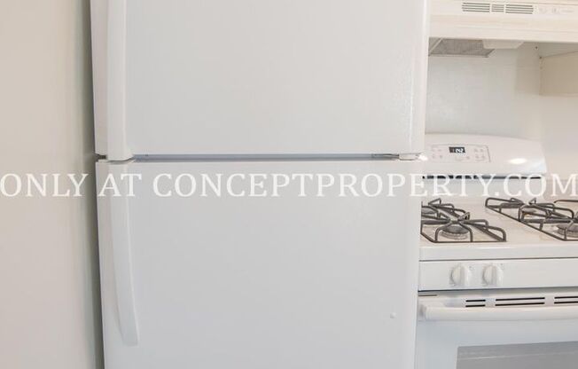 2 beds, 1.5 baths, 1,040 sqft, $1,299, Unit 03