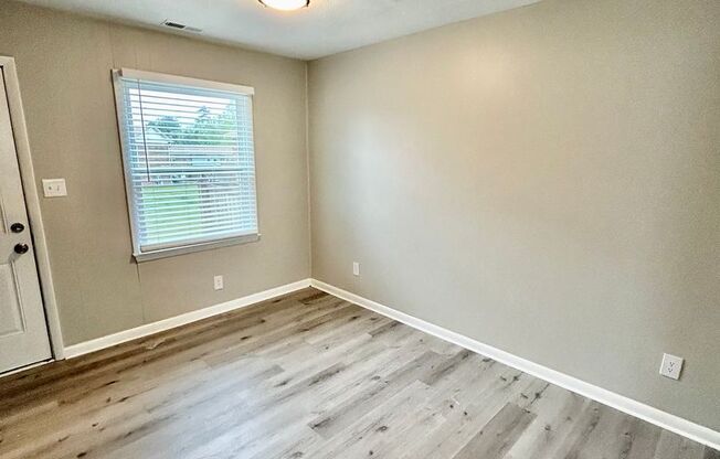 2 beds, 1.5 baths, 1,100 sqft, $1,099, Unit 719-B