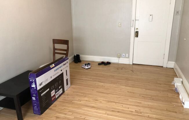 1 bed, 1 bath, 750 sqft, $1,220, Unit 106