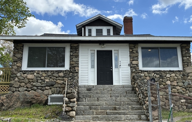 93 CRES HL AVE