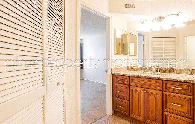 Winter Park 2/2 Condo in Charming Parkview Village
