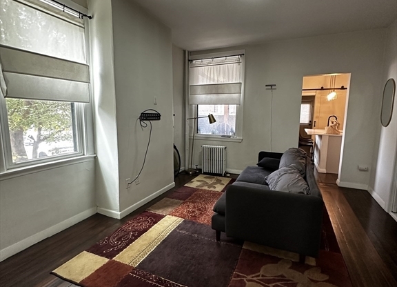 2 beds, 1 bath, 835 sqft, $2,800, Unit 1