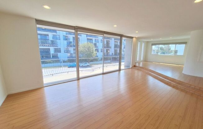1515 S. Beverly Glen Blvd