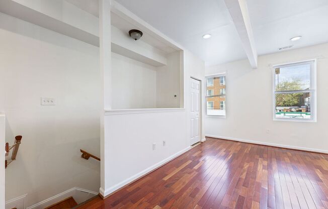 806 Kennedy St. NW