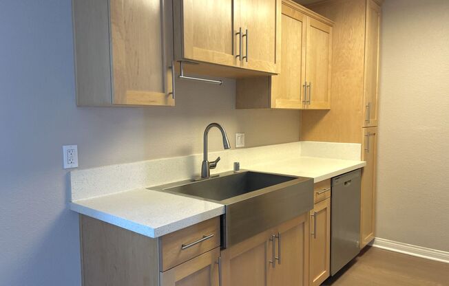 1 bed, 1 bath, 685 sqft, $2,275, Unit 0058