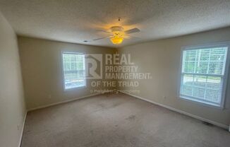 2 beds, 2 baths, $1,295