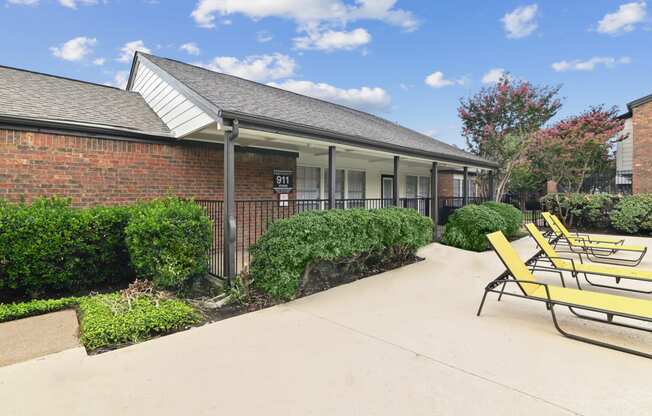 Sundeck at Davenport Apartments in Dallas, TX