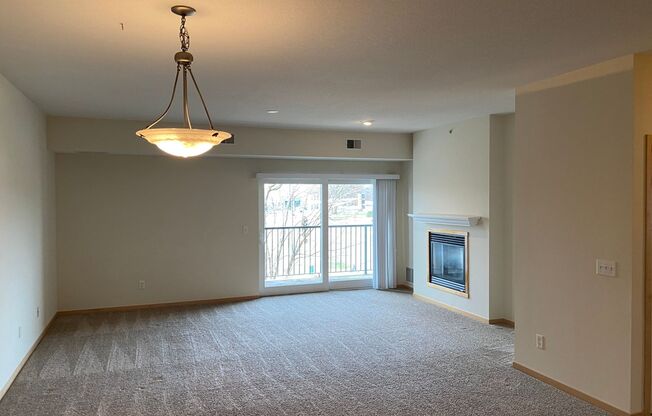 2 beds, 1 bath, $1,700