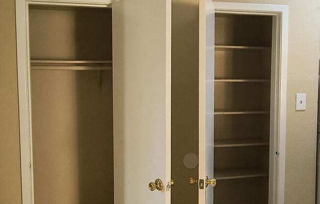 1 bed, 1 bath, 660 sqft, $875, Unit N105