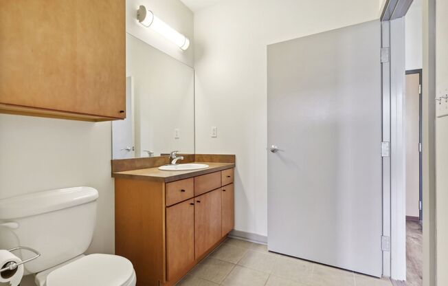 1 bed, 1 bath, 1,021 sqft, $1,575, Unit 209