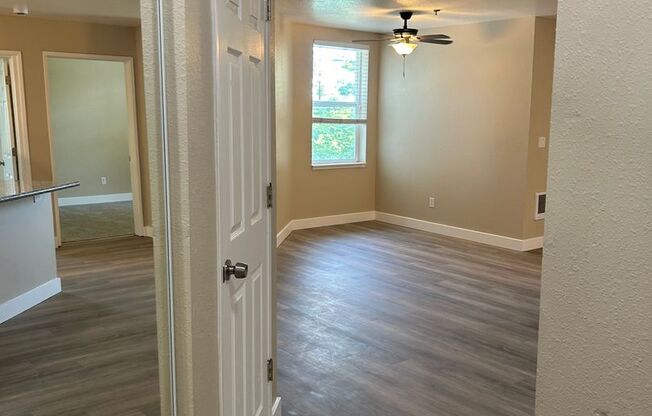 (384) Four Wings - 2 Bedroom  / 1 Bathroom