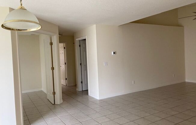 3 beds, 2 baths, 1,500 sqft, $1,450, Unit A