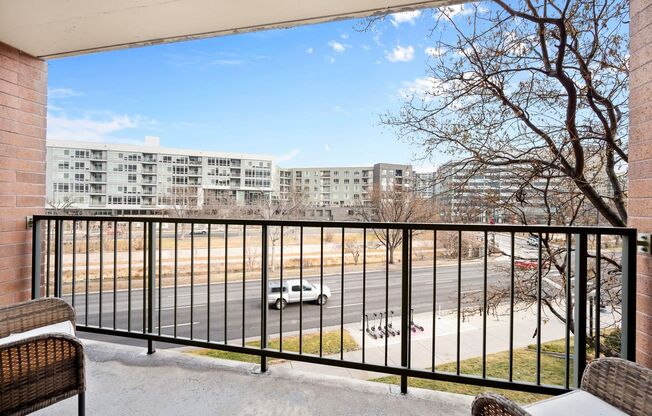 2 beds, 2 baths, $2,475, Unit Unit 207