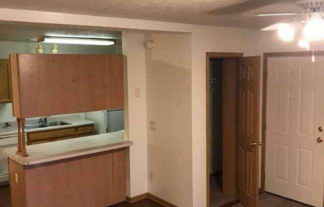 2 beds, 2 baths, 1,080 sqft, $875