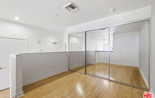 1 bed, 1 bath, 710 sqft, $2,400, Unit 1609