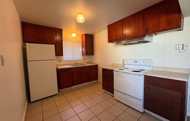 2 beds, 1 bath, $1,650, Unit 704