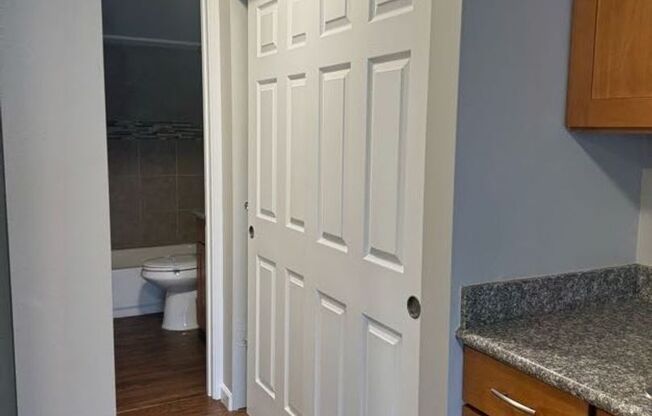 1 bed, 1 bath, 600 sqft, $1,325, Unit 25