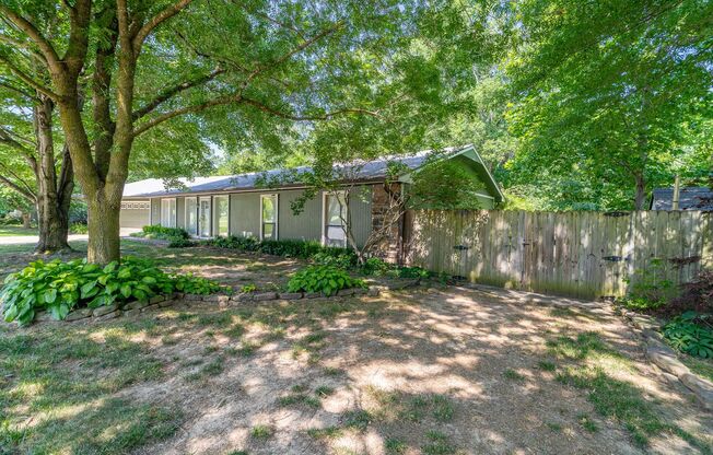 Walk to Gulley Park from this Stunning 3-bedroom 2 bath Home in Fayetteville!!!