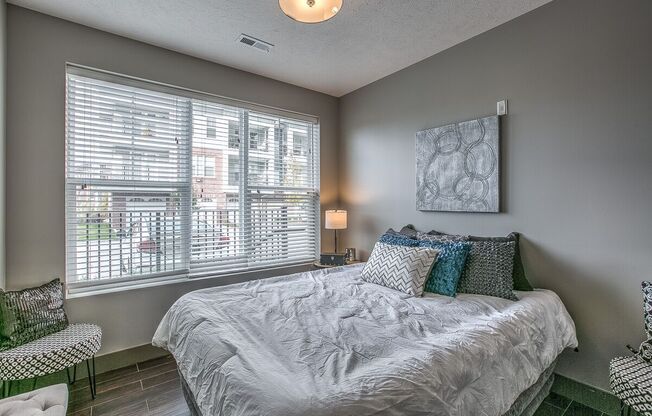 3 beds, 2 baths, 1,469 sqft, $1,995, Unit A - 1010 Unit 115 - C1469