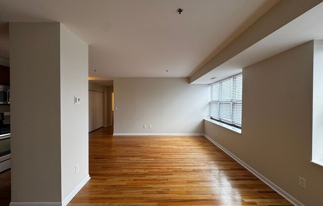 1 bed, 1 bath, $1,750, Unit 1202