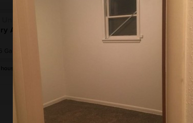 2 beds, 1 bath, $750, Unit 516 1/2