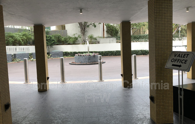 1155 N La Cienega Blvd