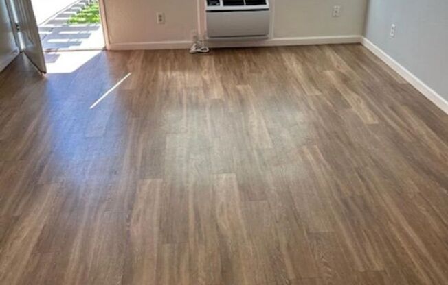 1 bed, 1 bath, $1,200, Unit 2416-24